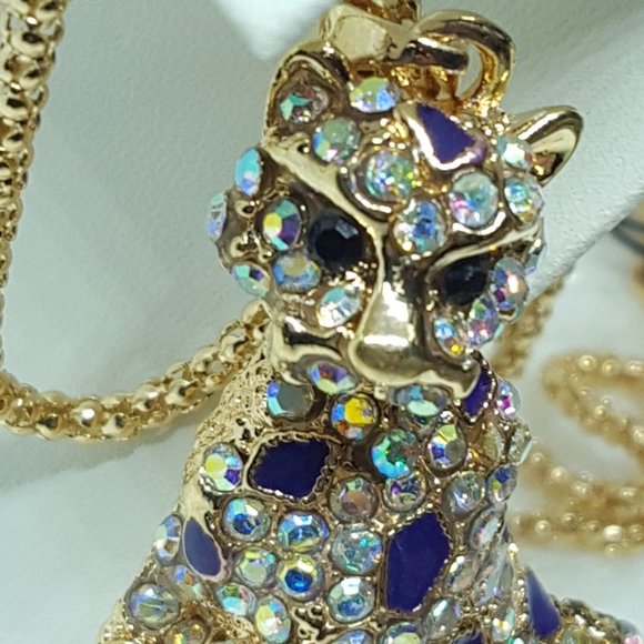 SPOTTED WILD CAT Pendant and chain - Picture 4 of 11